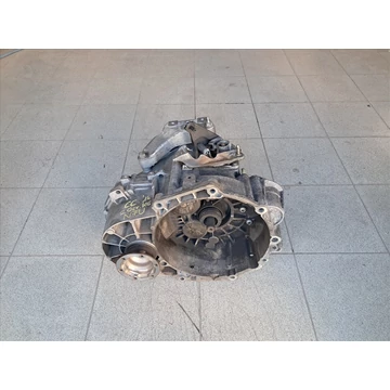 VOLKSWAGEN CC 2.0 CRTDI váltó NFU