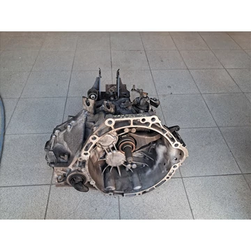 TOYOTA VERSO 1.6 D4D Váltó