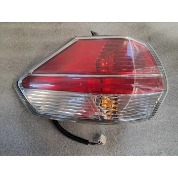 NISSAN X-TRAIL (T32) Bal külső hátsó lámpa