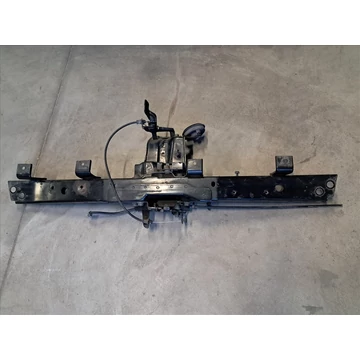 NISSAN X-TRAIL (T32) zárhíd