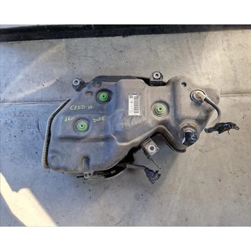 KIA CEED III (CD) 1.6 CRDI D4FE AdBlue tartály 31500-J7900