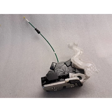 HYUNDAI I30 (GD) Bal hátsó ajtózár 81410-A6110