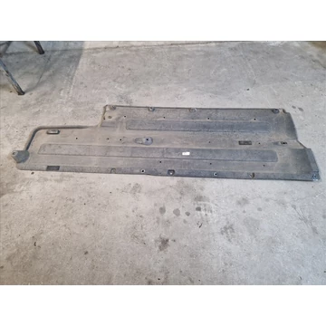 HYUNDAI I30 (PD) Bal alvázburkolat 84135-G4100