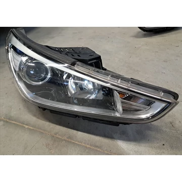 HYUNDAI I30 (PD) Jobb fényszóró