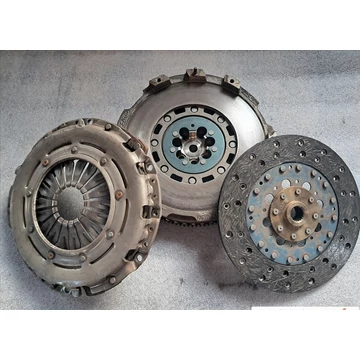 HYUNDAI I30 (PD) 1.4 T-GDI Kettős tömegű lendkerék szett 23200-03900