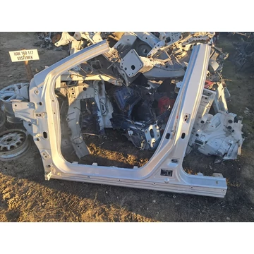 SUZUKI SX4 S-CROSS (JY) Bal küszöb