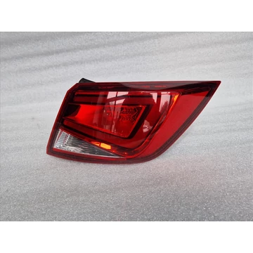 SEAT LEON (5F) KOMBI Jobb hátsó lámpa 5F9945208A