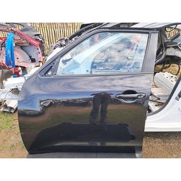 NISSAN JUKE (F15) Bal első ajtó Z11