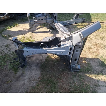NISSAN X-TRAIL (T32) Bal első negyed, nyúlvány