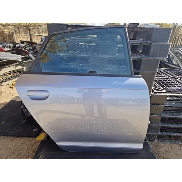 AUDI A6 4F SEDAN jobb hátsó ajtó