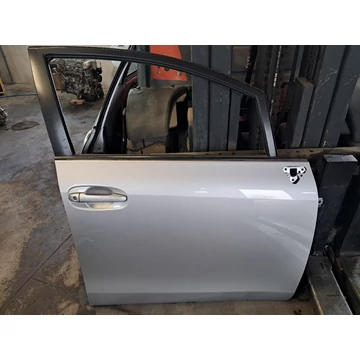 TOYOTA VERSO Jobb első ajtó