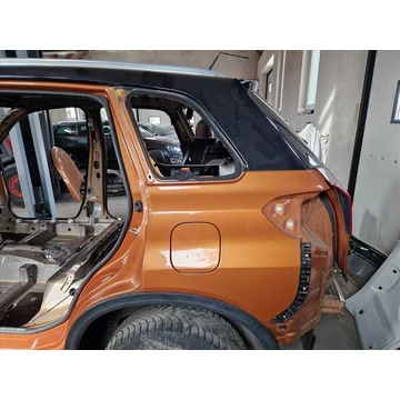 Suzuki Vitara (LY) Bal hátsó sárvédő negyed
