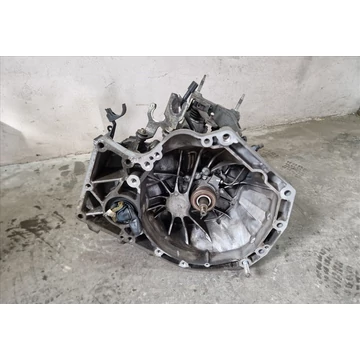 SUZUKI VITARA (LY) 1.6 benzin 2WD Váltó ZFB