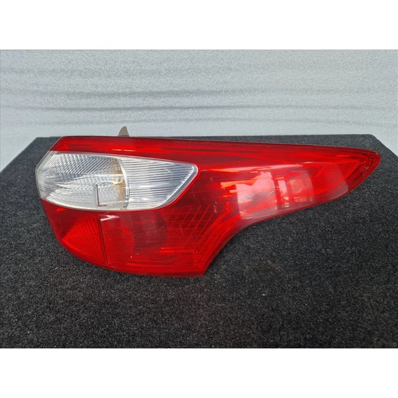 FORD FOCUS III KOMBI jobb hátsó lámpa BM5113404G