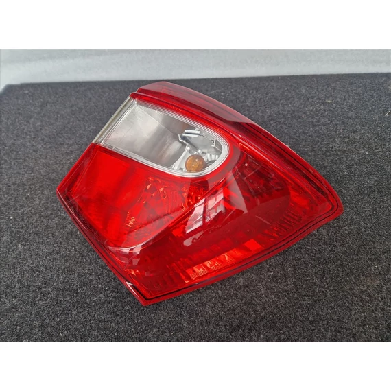 SUZUKI SX4 S-CROSS (JY) jobb hátsó lámpa 22017733