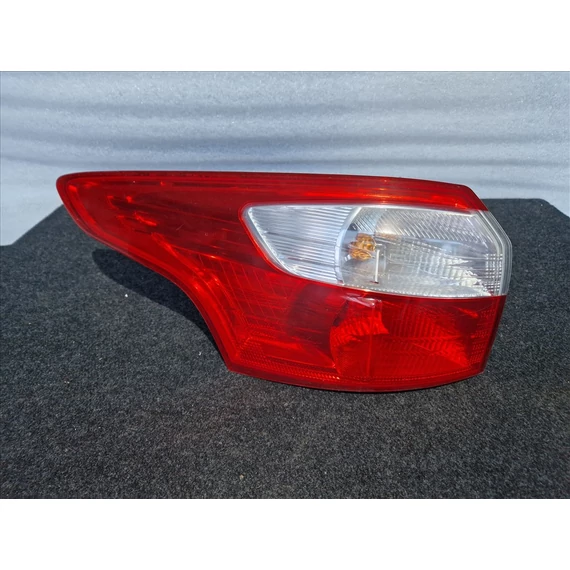 FORD FOCUS III kombi bal hátsó lámpa BM5113405G