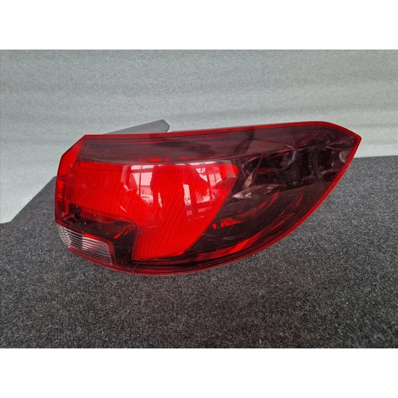 OPEL ASTRA K TOURER Jobb külső hátsó lámpa 39077375