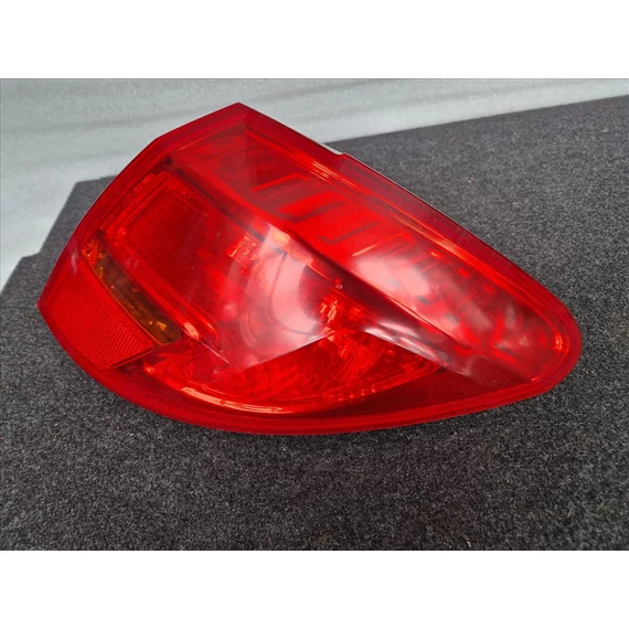 OPEL MERIVA B jobb külső hátsó lámpa 13253628