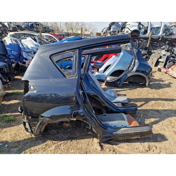 TOYOTA COROLLA VERSO jobb hátsó sárvédő negyed