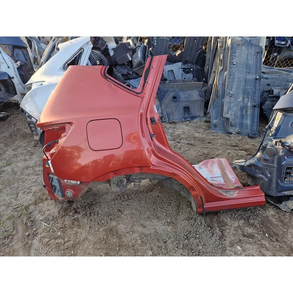 NISSAN QASHQAI (J10) jobb hátsó sárvédő negyed