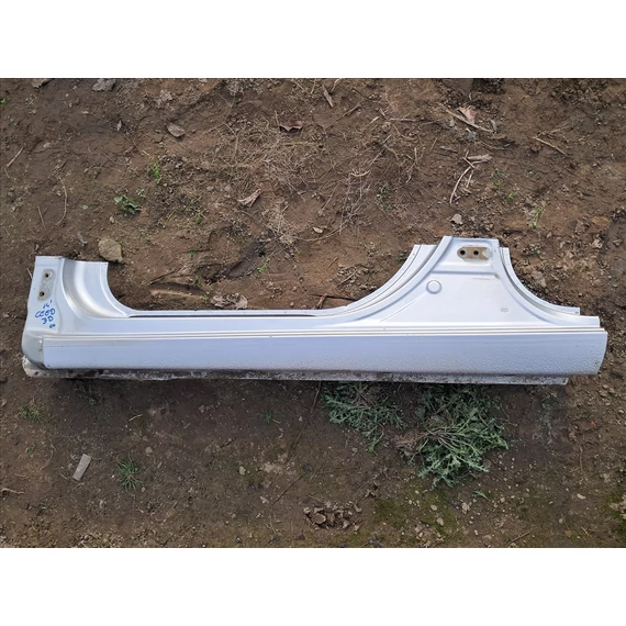 KIA CEED II (JD) bal küszöb