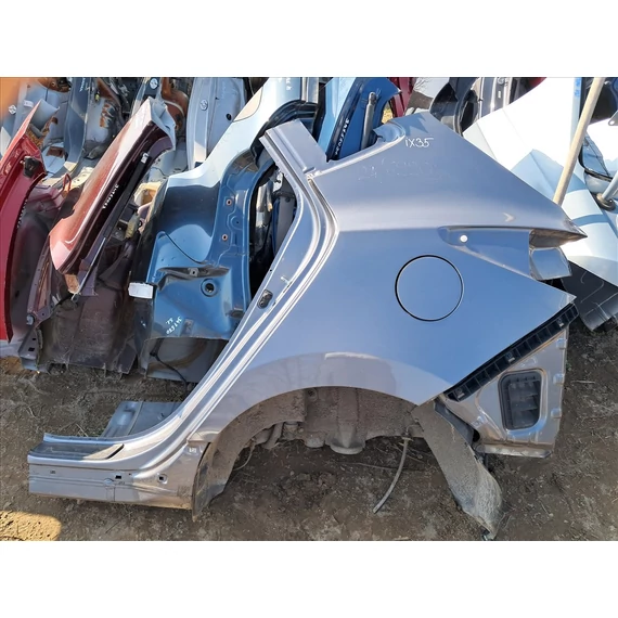 HYUNDAI IX35 bal hátsó sárvédő negyed