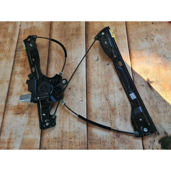 OPEL ASTRA K Bal első ablakemelő szerkezet C46106100