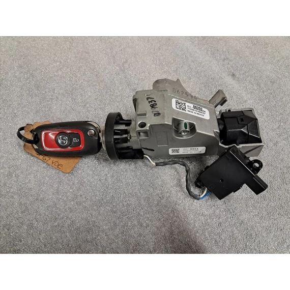 OPEL ASTRA K Gyújtáskapcsoló 39079951