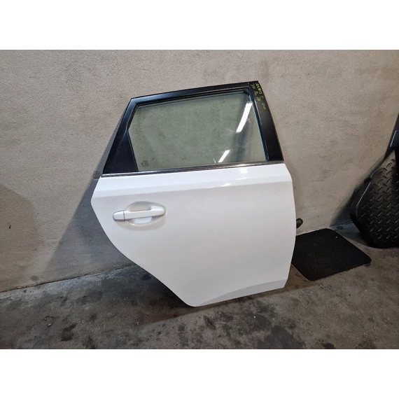 TOYOTA AURIS II jobb hátsó ajtó