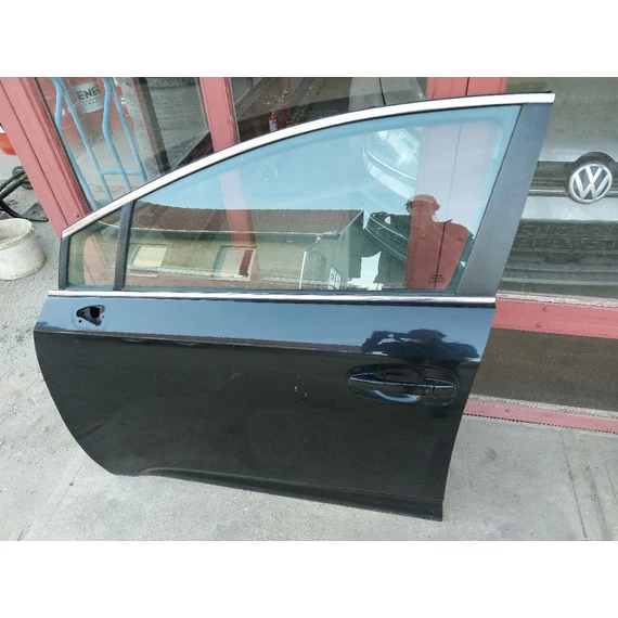 TOYOTA AVENSIS T27 Bal első ajtó