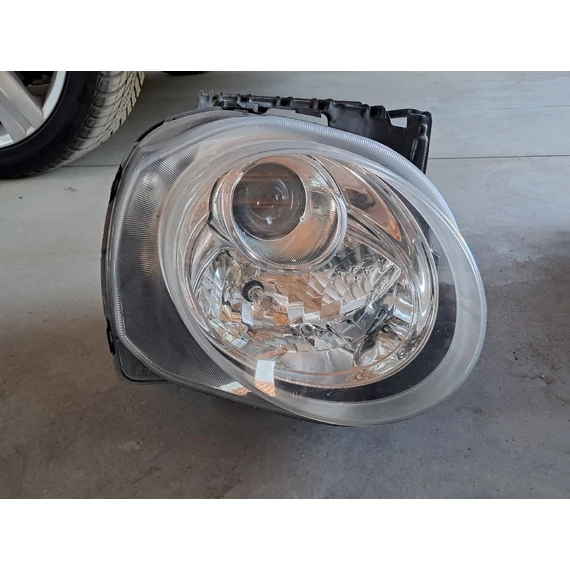 NISSAN JUKE (F15) jobb fényszóró