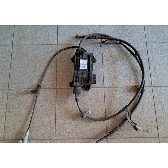 TOYOTA AVENSIS T27 elektromos kézifék vezérlőegység 46300-05040