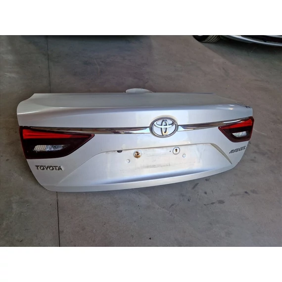 TOYOTA AVENSIS T27 csomagtérajtó
