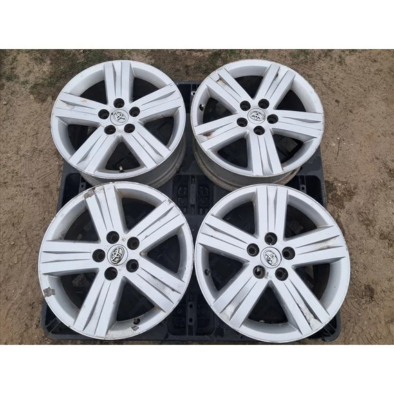 TOYOTA AURIS (E150) Gyári 17"-es alufelni szett