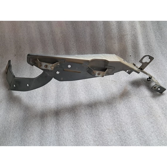 CITROEN C4 GRAND PICASSO II Jobb első sárvédő oldaltartó