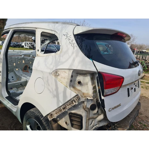 KIA CARENS (RP) bal hátsó sárvédő negyed