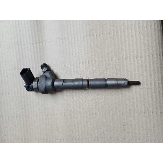 VOLKSWAGEN CC 2.0 CRTDI CFF porlasztó 0445110369 03L130277J