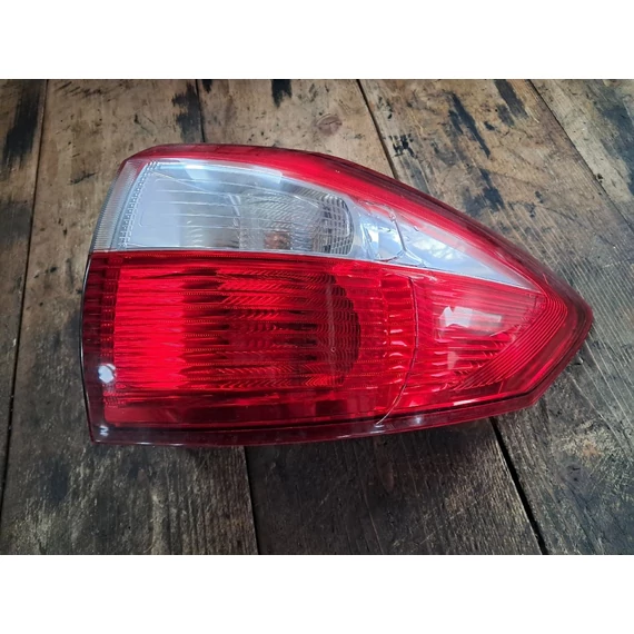 FORD C-MAX II Jobb külső hátsó lámpa 89503077