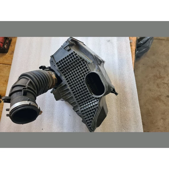 DACIA DUSTER 1.5 DCI levegőszűrőház 165001258R