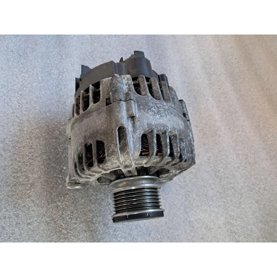 DACIA DUSTER 1.5 DCI generátor 231007707R