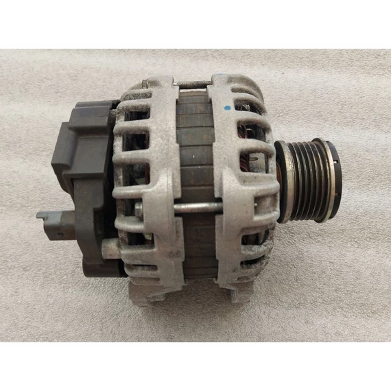 DACIA DUSTER 1.6 generátor 231004527R