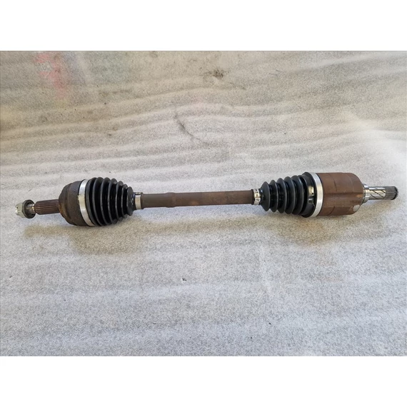 DACIA DUSTER 1.5 DCI  bal féltengely