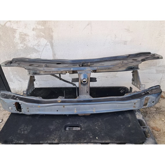 DACIA DUSTER Zárhíd, homlokfal