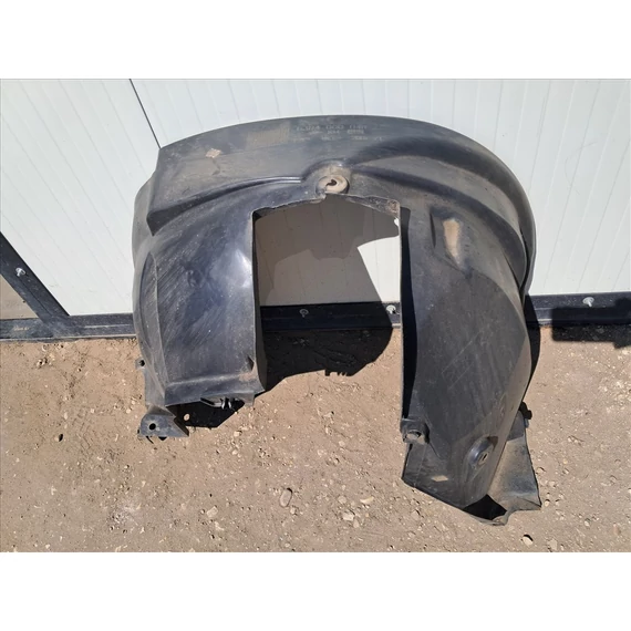 DACIA DUSTER Jobb első dobbetét 638400004R