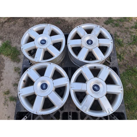 FORD FOCUS II Gyári 16"-os alufelni garnitúra
