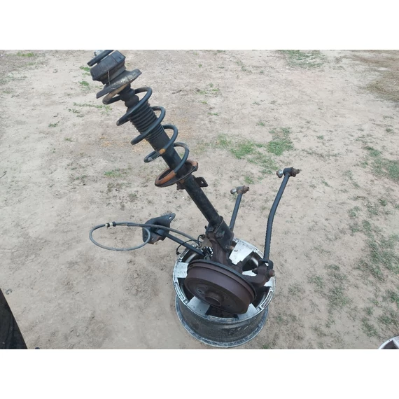 DACIA DUSTER 4WD bal hátsó csonkállvány, lengőkar, futómű