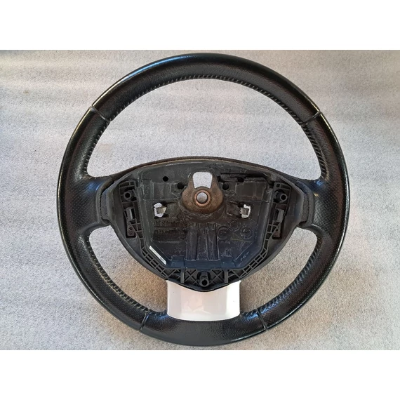 DACIA DUSTER kormány