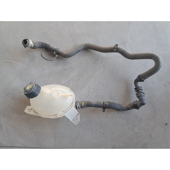 DACIA DUSTER II Kiegyenlítő tartály 217100680R