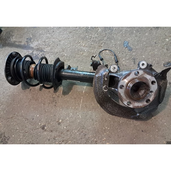 BMW (F30) 320d Bal első gólyaláb csonkállvány 3131-6791579-04