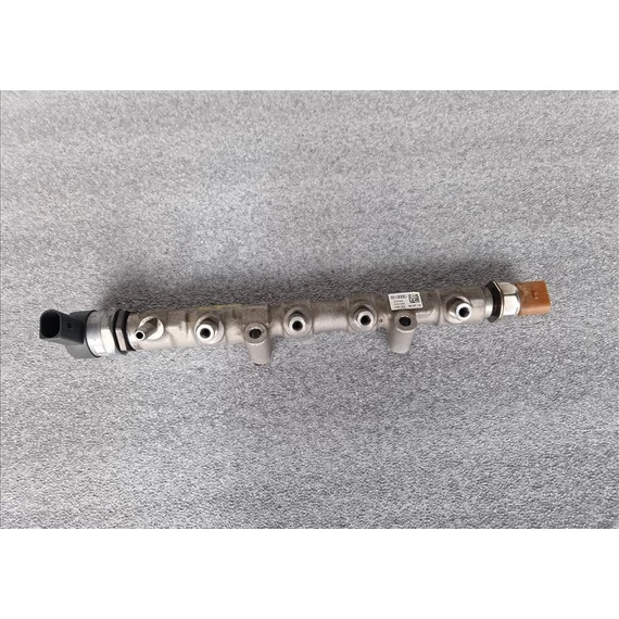 SKODA FABIA II (5J) 1.2 TDI CFW Rail cső 03P089